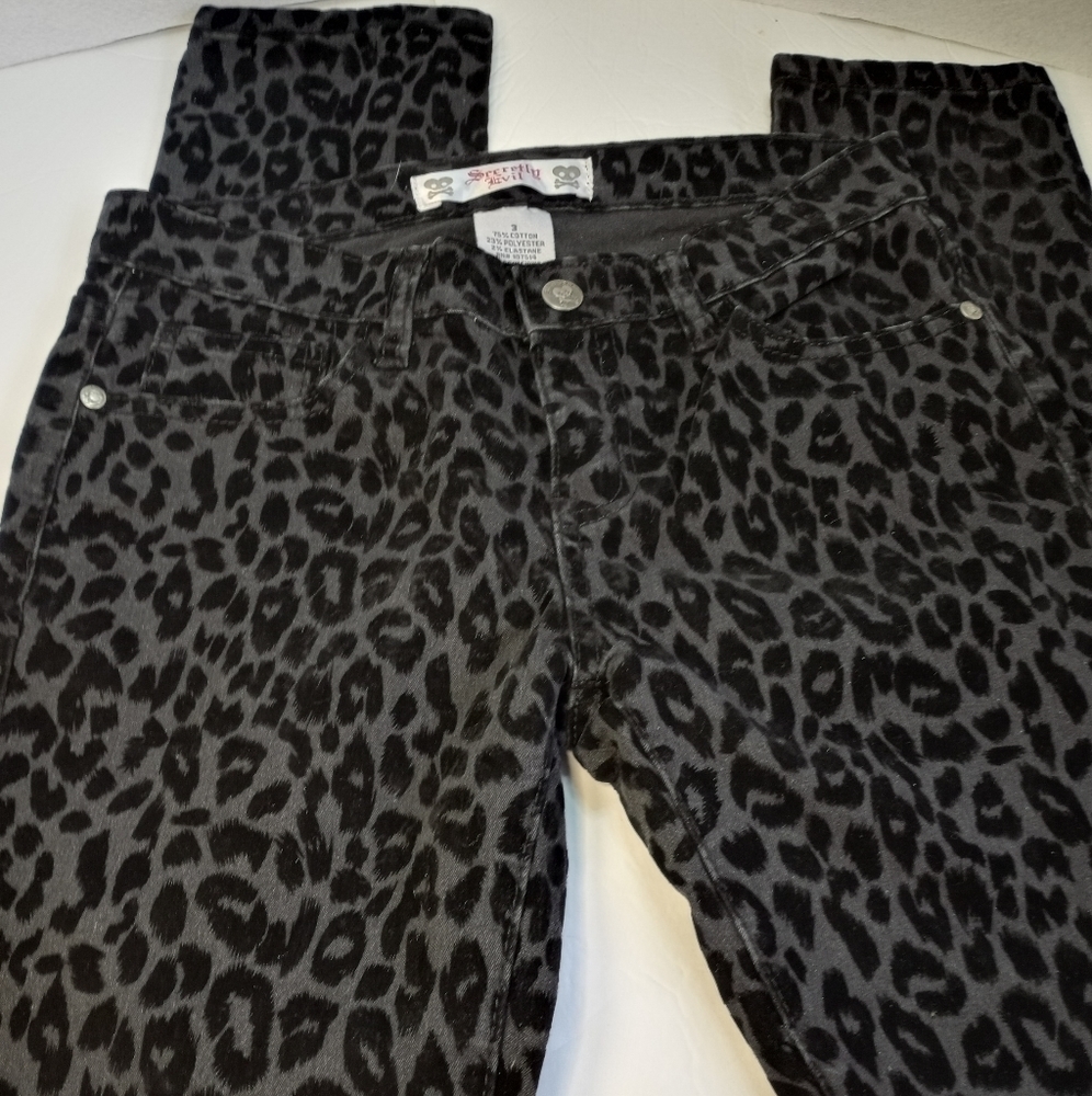 𝅺SECRETLY Evil Denim Jeans Womens 3